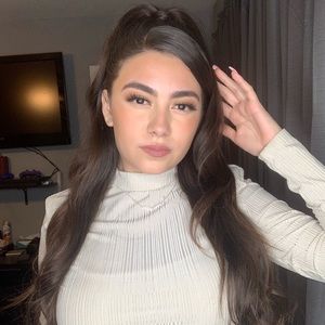 Meet your Posher, Ada